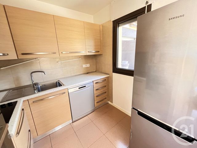 Afficher la photo en grand Appartement F2 à vendre - 2 pièces - 46.0 m2 - MENTON - 06 - PROVENCE-ALPES-COTE-D-AZUR - Century 21 Agence Molière