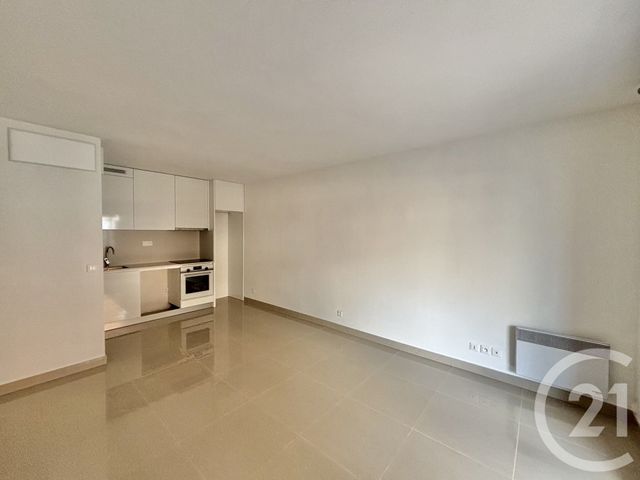 Appartement F2 à louer - 2 pièces - 39.51 m2 - ROQUEBRUNE CAP MARTIN - 06 - PROVENCE-ALPES-COTE-D-AZUR - Century 21 Agence Molière