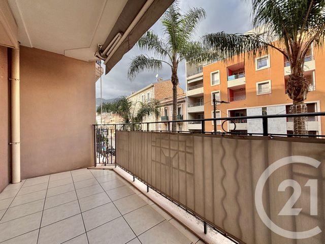 Appartement F2 à louer - 2 pièces - 39.51 m2 - ROQUEBRUNE CAP MARTIN - 06 - PROVENCE-ALPES-COTE-D-AZUR - Century 21 Agence Molière