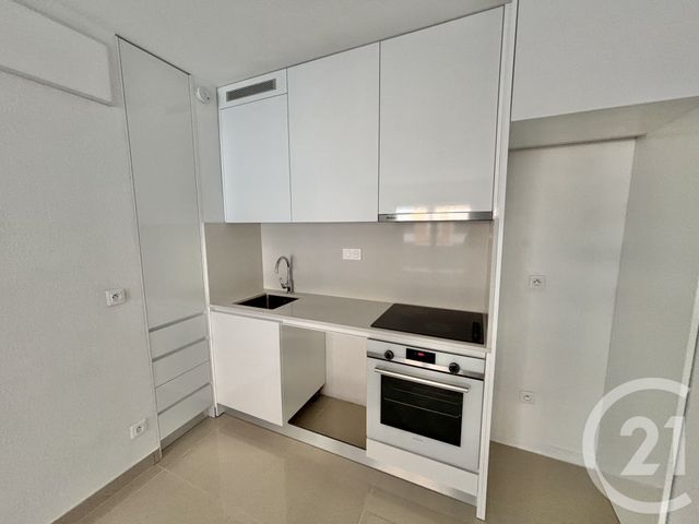 Appartement F2 à louer - 2 pièces - 39.51 m2 - ROQUEBRUNE CAP MARTIN - 06 - PROVENCE-ALPES-COTE-D-AZUR - Century 21 Agence Molière