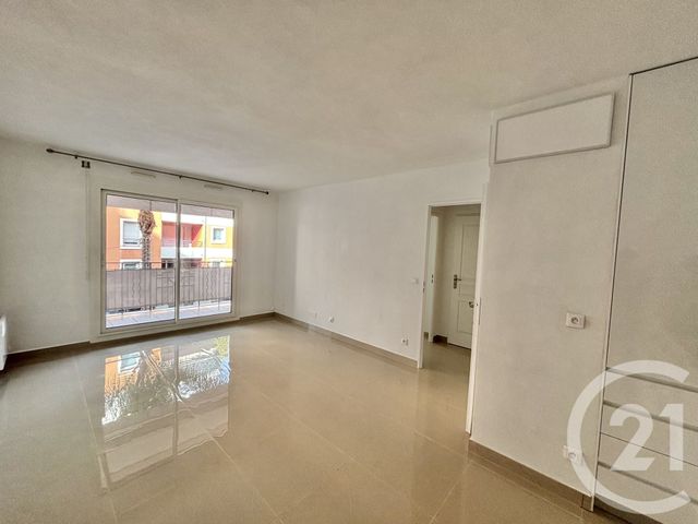 Appartement F2 à louer - 2 pièces - 39.51 m2 - ROQUEBRUNE CAP MARTIN - 06 - PROVENCE-ALPES-COTE-D-AZUR - Century 21 Agence Molière