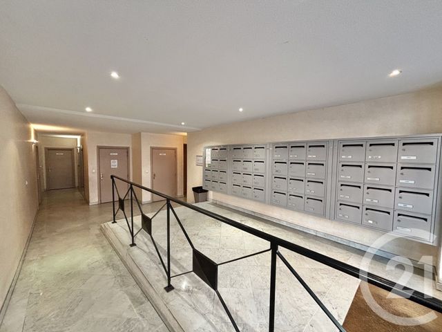 Appartement F2 à louer - 2 pièces - 39.51 m2 - ROQUEBRUNE CAP MARTIN - 06 - PROVENCE-ALPES-COTE-D-AZUR - Century 21 Agence Molière