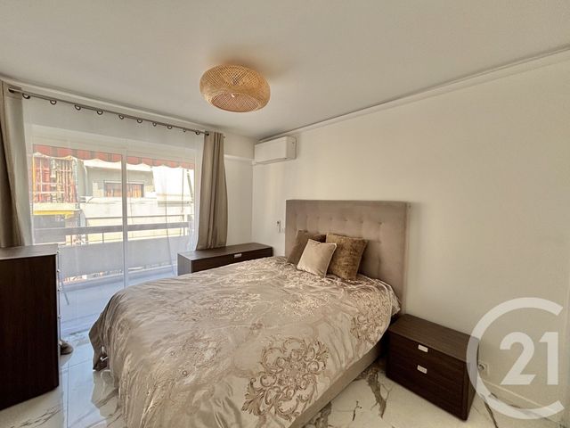 Appartement F2 à louer - 2 pièces - 47.19 m2 - ROQUEBRUNE CAP MARTIN - 06 - PROVENCE-ALPES-COTE-D-AZUR - Century 21 Agence Molière