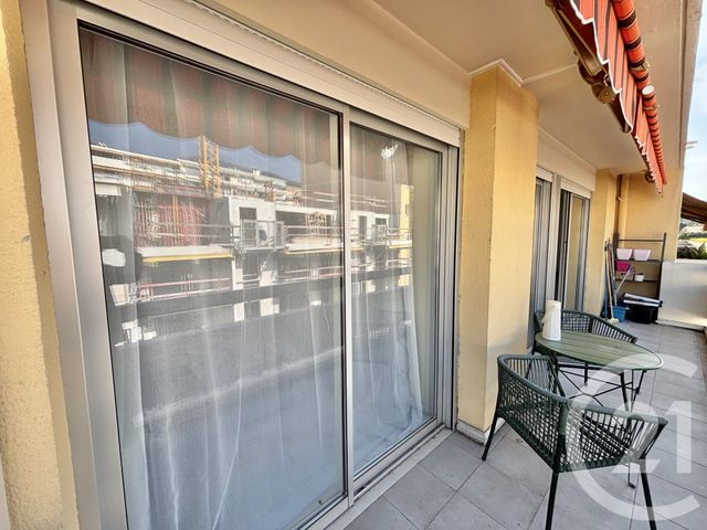 Appartement F2 à louer - 2 pièces - 47.19 m2 - ROQUEBRUNE CAP MARTIN - 06 - PROVENCE-ALPES-COTE-D-AZUR - Century 21 Agence Molière