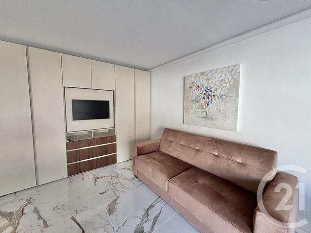 Appartement F2 à louer - 2 pièces - 47.19 m2 - ROQUEBRUNE CAP MARTIN - 06 - PROVENCE-ALPES-COTE-D-AZUR - Century 21 Agence Molière