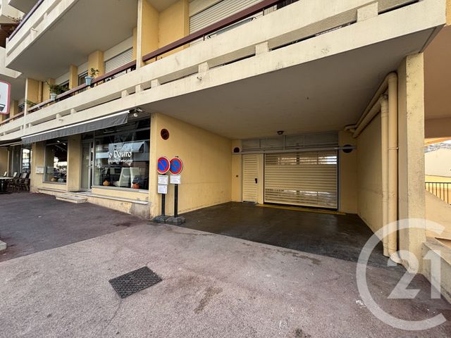 Appartement F2 à louer - 2 pièces - 47.19 m2 - ROQUEBRUNE CAP MARTIN - 06 - PROVENCE-ALPES-COTE-D-AZUR - Century 21 Agence Molière