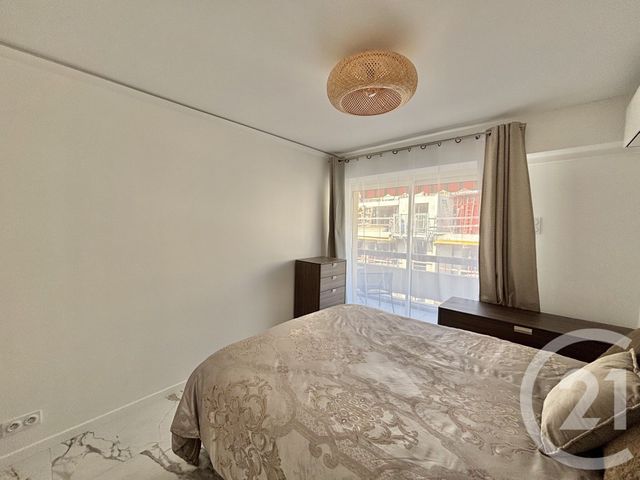 Appartement F2 à louer - 2 pièces - 47.19 m2 - ROQUEBRUNE CAP MARTIN - 06 - PROVENCE-ALPES-COTE-D-AZUR - Century 21 Agence Molière
