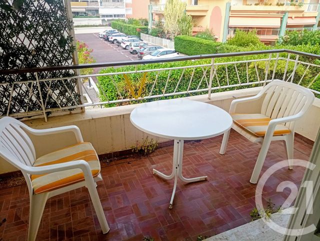 Appartement F2 à vendre - 2 pièces - 52.0 m2 - ROQUEBRUNE CAP MARTIN - 06 - PROVENCE-ALPES-COTE-D-AZUR - Century 21 Agence Molière