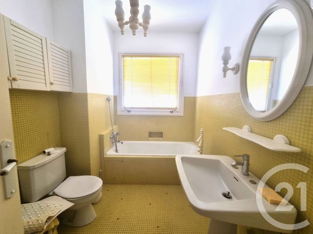 Appartement F2 à vendre - 2 pièces - 52.0 m2 - ROQUEBRUNE CAP MARTIN - 06 - PROVENCE-ALPES-COTE-D-AZUR - Century 21 Agence Molière