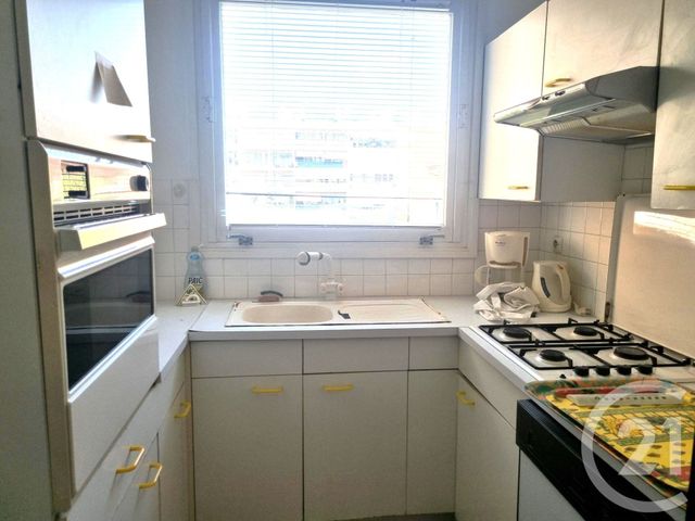 Appartement F2 à vendre - 2 pièces - 52.0 m2 - ROQUEBRUNE CAP MARTIN - 06 - PROVENCE-ALPES-COTE-D-AZUR - Century 21 Agence Molière