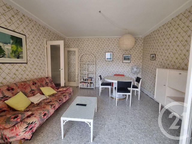 Appartement F2 à vendre - 2 pièces - 52.0 m2 - ROQUEBRUNE CAP MARTIN - 06 - PROVENCE-ALPES-COTE-D-AZUR - Century 21 Agence Molière