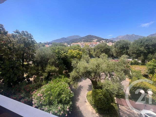 Afficher la photo en grand Appartement F2 à vendre - 2 pièces - 37.0 m2 - ROQUEBRUNE CAP MARTIN - 06 - PROVENCE-ALPES-COTE-D-AZUR - Century 21 Agence Molière