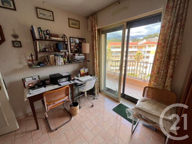 Appartement F4 à vendre - 4 pièces - 120.51 m2 - ROQUEBRUNE CAP MARTIN - 06 - PROVENCE-ALPES-COTE-D-AZUR - Century 21 Agence Molière