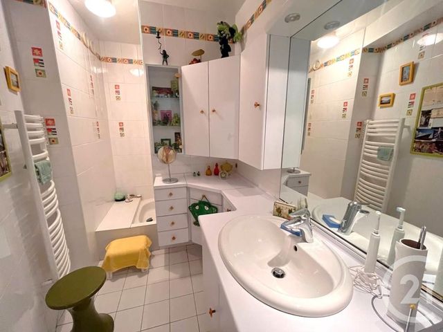 Appartement F4 à vendre - 4 pièces - 120.51 m2 - ROQUEBRUNE CAP MARTIN - 06 - PROVENCE-ALPES-COTE-D-AZUR - Century 21 Agence Molière