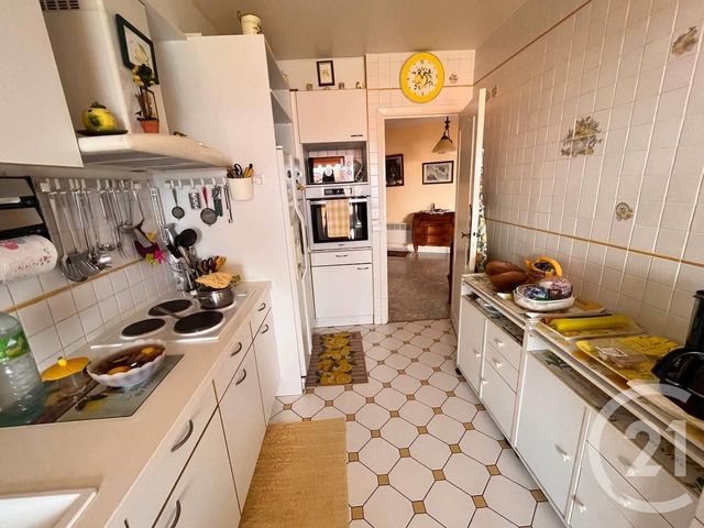 Appartement F4 à vendre - 4 pièces - 120.51 m2 - ROQUEBRUNE CAP MARTIN - 06 - PROVENCE-ALPES-COTE-D-AZUR - Century 21 Agence Molière