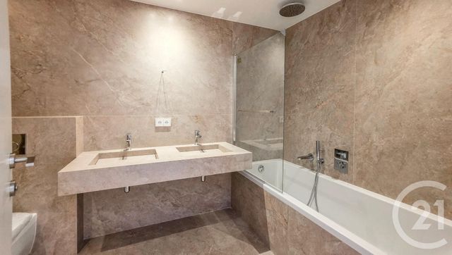 maison à vendre - 5 pièces - 238.0 m2 - ROQUEBRUNE CAP MARTIN - 06 - PROVENCE-ALPES-COTE-D-AZUR - Century 21 Agence Molière