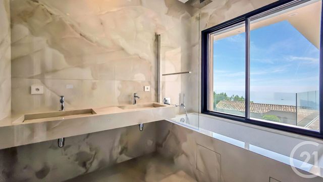 maison à vendre - 5 pièces - 238.0 m2 - ROQUEBRUNE CAP MARTIN - 06 - PROVENCE-ALPES-COTE-D-AZUR - Century 21 Agence Molière