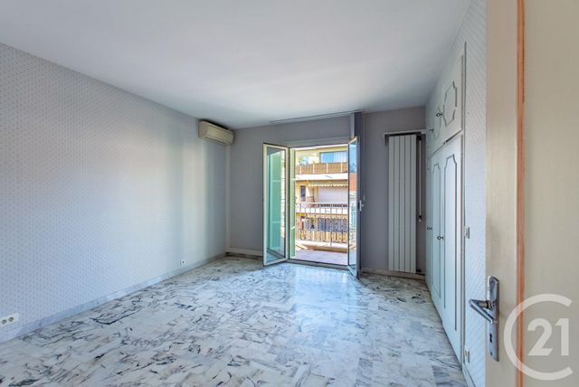 Appartement F3 à vendre - 3 pièces - 104.35 m2 - MENTON - 06 - PROVENCE-ALPES-COTE-D-AZUR - Century 21 Agence Molière