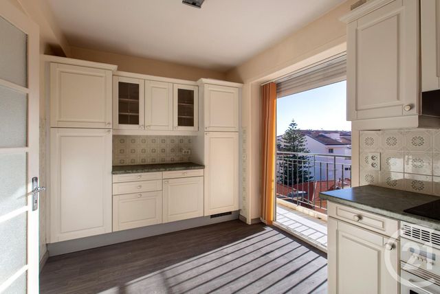 Appartement F3 à vendre - 3 pièces - 104.35 m2 - MENTON - 06 - PROVENCE-ALPES-COTE-D-AZUR - Century 21 Agence Molière