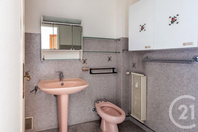 Appartement F3 à vendre - 3 pièces - 67.7 m2 - MENTON - 06 - PROVENCE-ALPES-COTE-D-AZUR - Century 21 Agence Molière