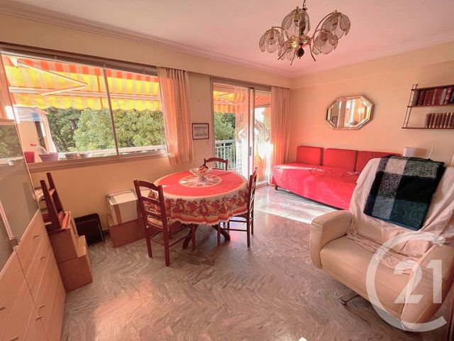 Appartement F2 à vendre - 2 pièces - 41.15 m2 - MENTON - 06 - PROVENCE-ALPES-COTE-D-AZUR - Century 21 Agence Molière