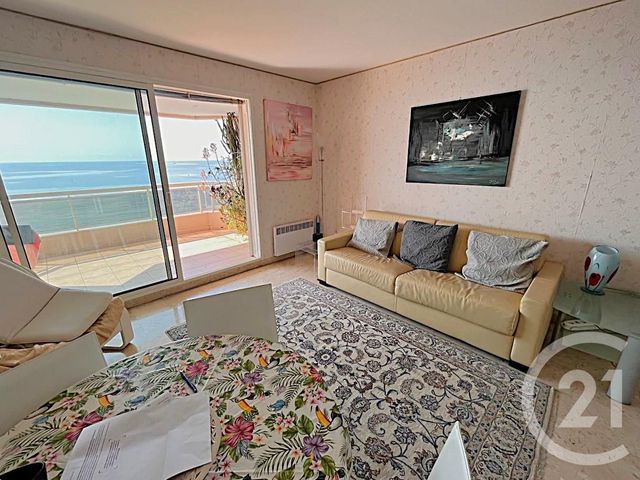 Afficher la photo en grand Appartement F2 à vendre - 2 pièces - 48.0 m2 - MENTON - 06 - PROVENCE-ALPES-COTE-D-AZUR - Century 21 Agence Molière