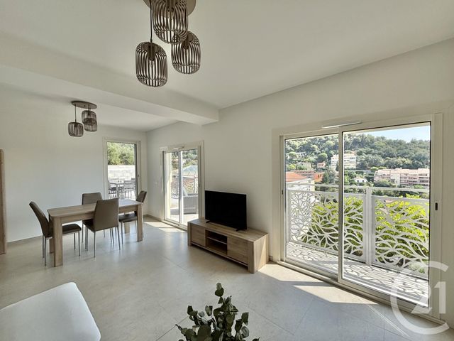 Afficher la photo en grand Appartement F3 à louer - 3 pièces - 99.91 m2 - ROQUEBRUNE CAP MARTIN - 06 - PROVENCE-ALPES-COTE-D-AZUR - Century 21 Agence Molière