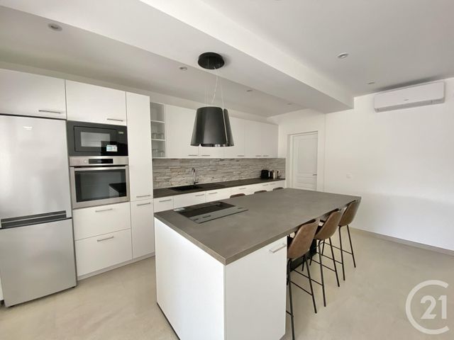 Afficher la photo en grand Appartement F3 à louer - 3 pièces - 99.91 m2 - ROQUEBRUNE CAP MARTIN - 06 - PROVENCE-ALPES-COTE-D-AZUR - Century 21 Agence Molière