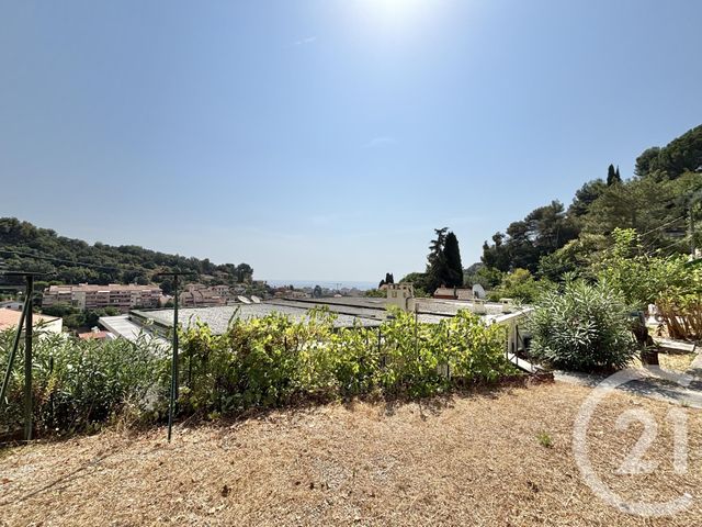 Afficher la photo en grand Appartement F3 à louer - 3 pièces - 99.91 m2 - ROQUEBRUNE CAP MARTIN - 06 - PROVENCE-ALPES-COTE-D-AZUR - Century 21 Agence Molière