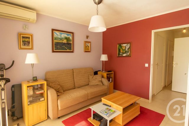 Appartement F2 à vendre - 2 pièces - 33.45 m2 - ROQUEBRUNE CAP MARTIN - 06 - PROVENCE-ALPES-COTE-D-AZUR - Century 21 Agence Molière