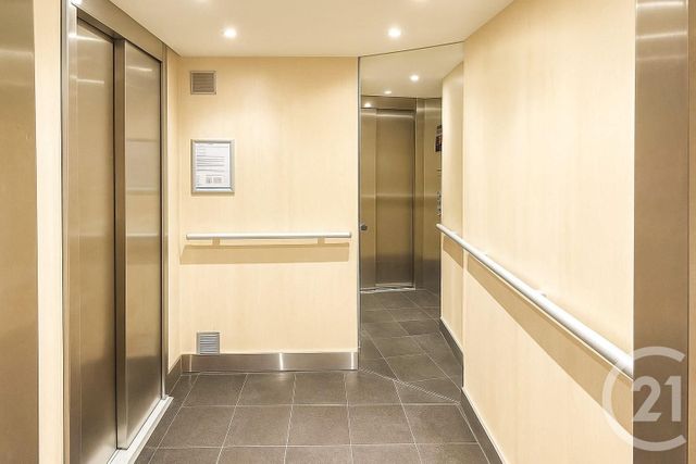 Appartement F2 à vendre - 2 pièces - 33.45 m2 - ROQUEBRUNE CAP MARTIN - 06 - PROVENCE-ALPES-COTE-D-AZUR - Century 21 Agence Molière