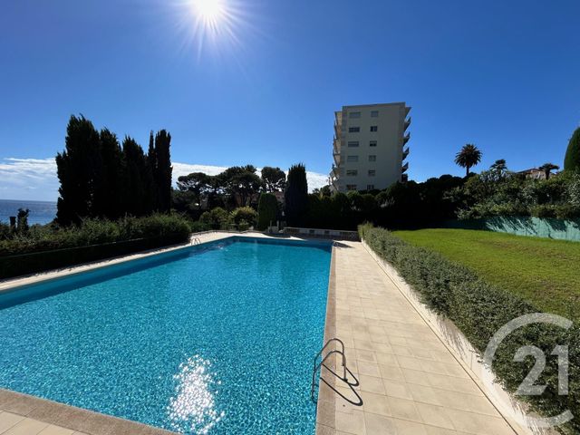 Appartement F1 à louer - 1 pièce - 33.35 m2 - ROQUEBRUNE CAP MARTIN - 06 - PROVENCE-ALPES-COTE-D-AZUR - Century 21 Agence Molière