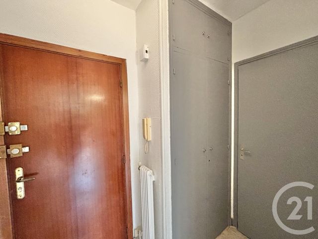 Appartement F1 à louer - 1 pièce - 33.35 m2 - ROQUEBRUNE CAP MARTIN - 06 - PROVENCE-ALPES-COTE-D-AZUR - Century 21 Agence Molière