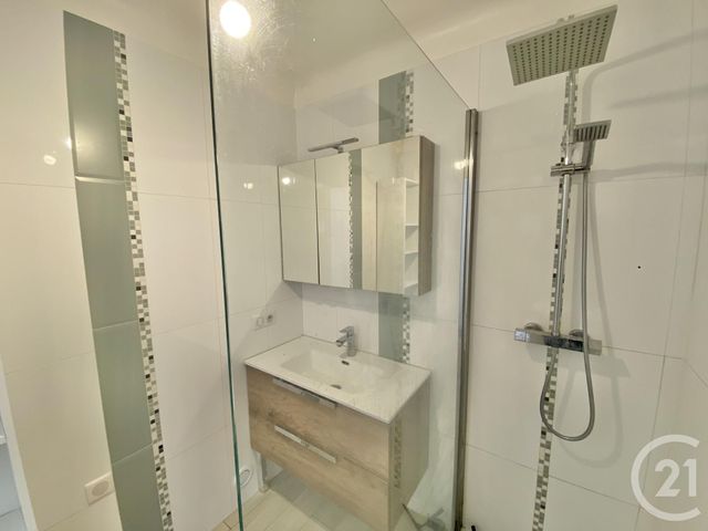 Appartement F3 à vendre - 3 pièces - 55.26 m2 - ROQUEBRUNE CAP MARTIN - 06 - PROVENCE-ALPES-COTE-D-AZUR - Century 21 Agence Molière