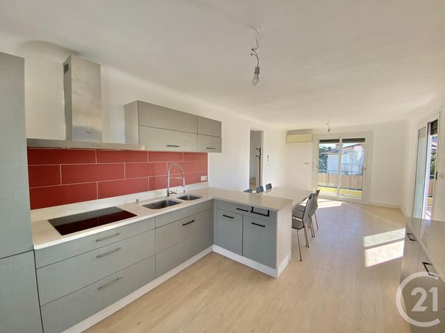Appartement F3 à vendre - 3 pièces - 55.26 m2 - ROQUEBRUNE CAP MARTIN - 06 - PROVENCE-ALPES-COTE-D-AZUR - Century 21 Agence Molière