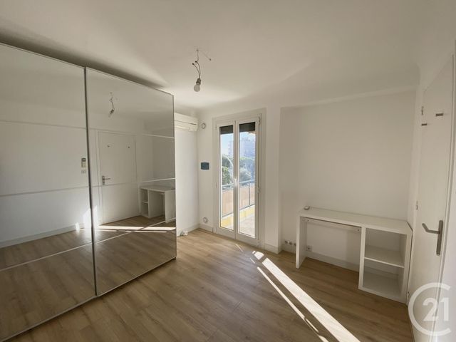 Appartement F3 à vendre - 3 pièces - 55.26 m2 - ROQUEBRUNE CAP MARTIN - 06 - PROVENCE-ALPES-COTE-D-AZUR - Century 21 Agence Molière