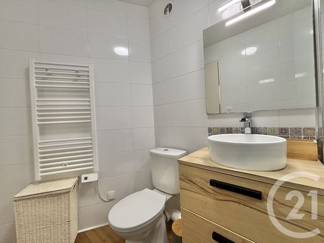 Appartement Studio Cabine à louer - 1 pièce - 23.49 m2 - ROQUEBRUNE CAP MARTIN - 06 - PROVENCE-ALPES-COTE-D-AZUR - Century 21 Agence Molière