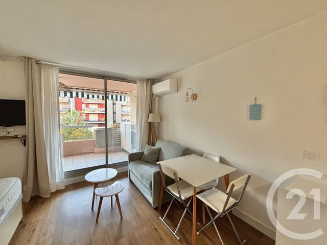 Appartement Studio Cabine à louer - 1 pièce - 23.49 m2 - ROQUEBRUNE CAP MARTIN - 06 - PROVENCE-ALPES-COTE-D-AZUR - Century 21 Agence Molière