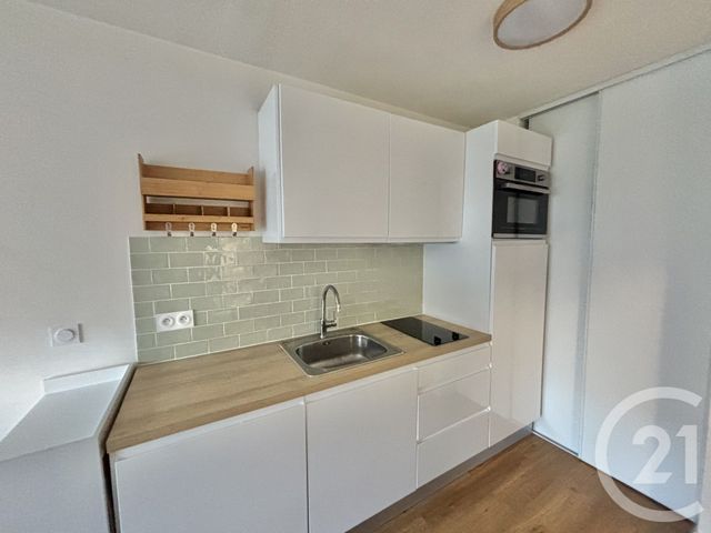 Appartement Studio Cabine à louer - 1 pièce - 23.49 m2 - ROQUEBRUNE CAP MARTIN - 06 - PROVENCE-ALPES-COTE-D-AZUR - Century 21 Agence Molière