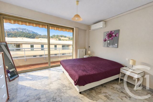 Appartement F2 à vendre - 2 pièces - 54.0 m2 - ROQUEBRUNE CAP MARTIN - 06 - PROVENCE-ALPES-COTE-D-AZUR - Century 21 Agence Molière