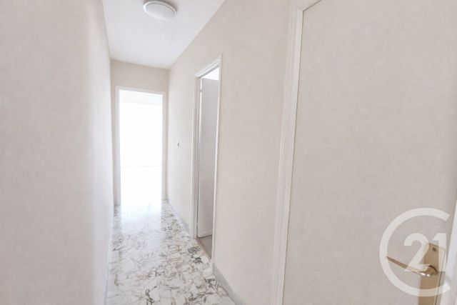Appartement F2 à vendre - 2 pièces - 54.0 m2 - ROQUEBRUNE CAP MARTIN - 06 - PROVENCE-ALPES-COTE-D-AZUR - Century 21 Agence Molière
