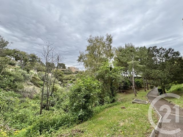 Appartement F1 à vendre - 1 pièce - 33.35 m2 - ROQUEBRUNE CAP MARTIN - 06 - PROVENCE-ALPES-COTE-D-AZUR - Century 21 Agence Molière