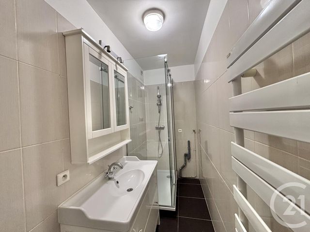 Appartement F1 à vendre - 1 pièce - 33.35 m2 - ROQUEBRUNE CAP MARTIN - 06 - PROVENCE-ALPES-COTE-D-AZUR - Century 21 Agence Molière