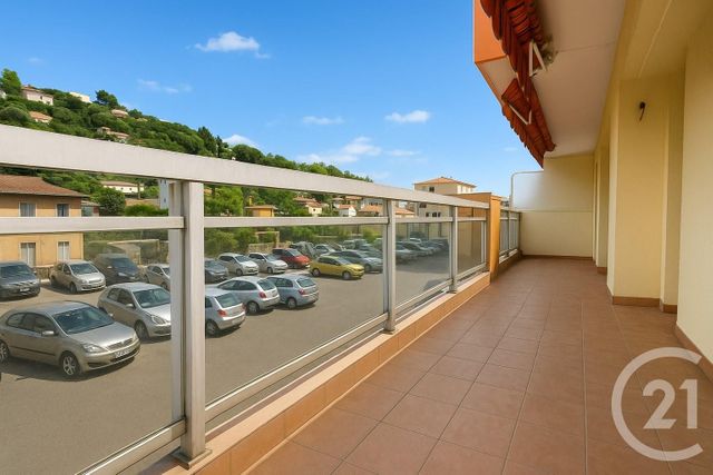 Afficher la photo en grand Appartement F4 à vendre - 4 pièces - 103.0 m2 - MENTON - 06 - PROVENCE-ALPES-COTE-D-AZUR - Century 21 Agence Molière
