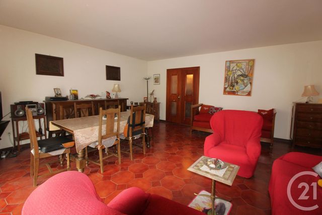Afficher la photo en grand Appartement F4 à vendre - 4 pièces - 103.0 m2 - MENTON - 06 - PROVENCE-ALPES-COTE-D-AZUR - Century 21 Agence Molière