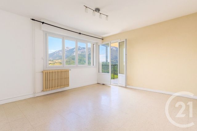 Appartement F4 à vendre - 4 pièces - 76.26 m2 - MENTON - 06 - PROVENCE-ALPES-COTE-D-AZUR - Century 21 Agence Molière