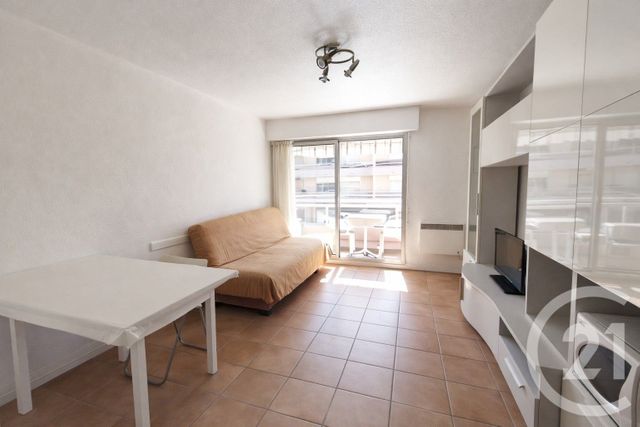 Appartement F1 à vendre - 1 pièce - 22.15 m2 - ROQUEBRUNE CAP MARTIN - 06 - PROVENCE-ALPES-COTE-D-AZUR - Century 21 Agence Molière