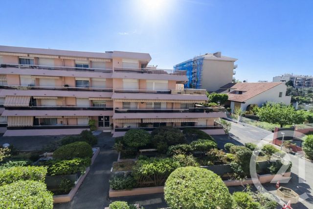 Appartement F1 à vendre - 1 pièce - 22.15 m2 - ROQUEBRUNE CAP MARTIN - 06 - PROVENCE-ALPES-COTE-D-AZUR - Century 21 Agence Molière