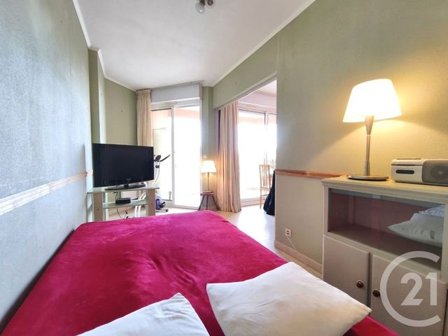 Appartement à vendre - 2 pièces - 33.45 m2 - ROQUEBRUNE CAP MARTIN - 06 - PROVENCE-ALPES-COTE-D-AZUR - Century 21 Agence Molière