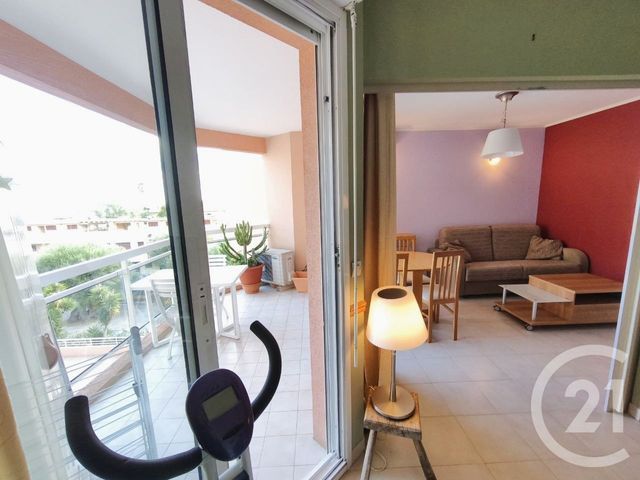 Appartement à vendre - 2 pièces - 33.45 m2 - ROQUEBRUNE CAP MARTIN - 06 - PROVENCE-ALPES-COTE-D-AZUR - Century 21 Agence Molière